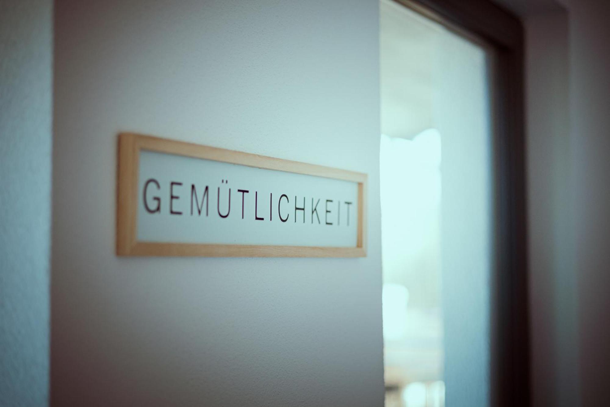 Ferienhaus Seezeit Bringhausen エクステリア 写真