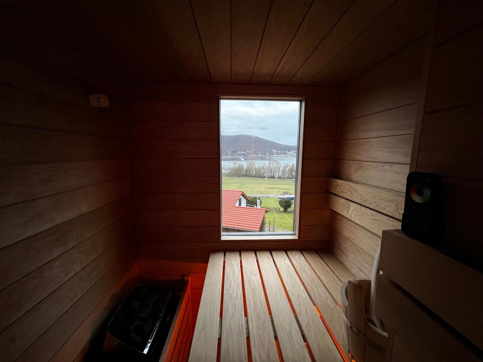Ferienhaus Seezeit Bringhausen エクステリア 写真